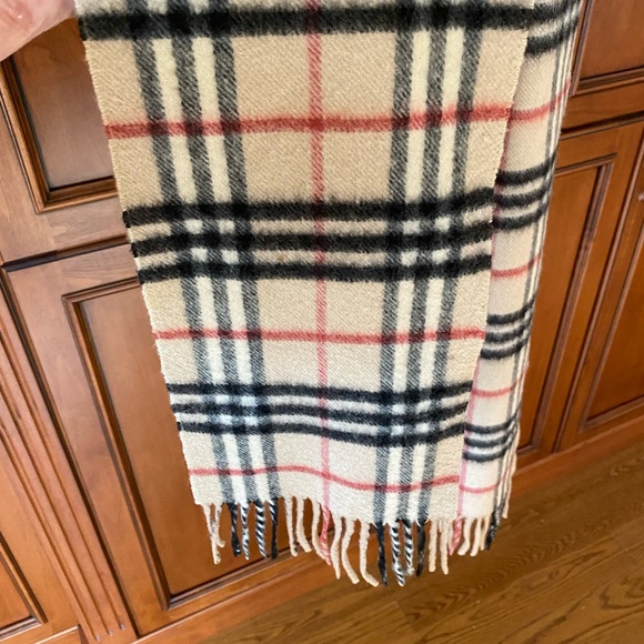 BURBERRY — 100% AUTHENTIC Classic Check Cashmere Scarf (124” long) - NWOT - Picture 5 of 5